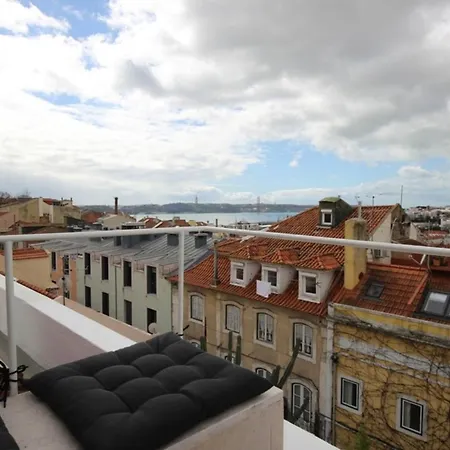 The Lookout Duplex - Bairro Alto Apartment Lisbon